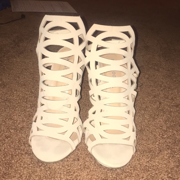 Nude heels - Picture 1 of 3